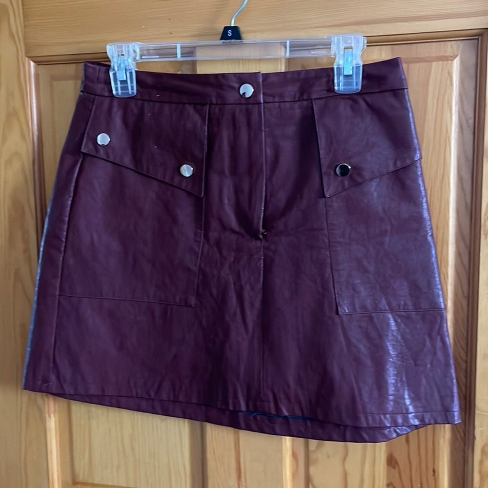 Zara burgundy leather skirt